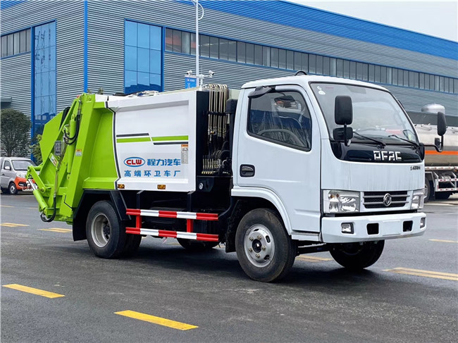 國(guó)五東風(fēng)藍(lán)牌4方壓縮垃圾車